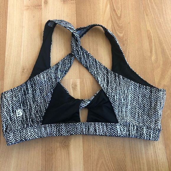 ❌SOLD❌ BuffBunny Jaqard Sports Bra - Picture 4 of 6